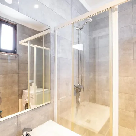 #099 T1 Calicos By Holidays * البوفيرا